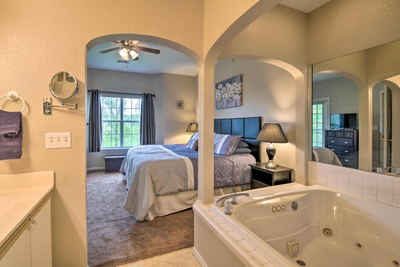 Spacious Condo About 4 Mi From Downtown Branson! Bagian luar foto