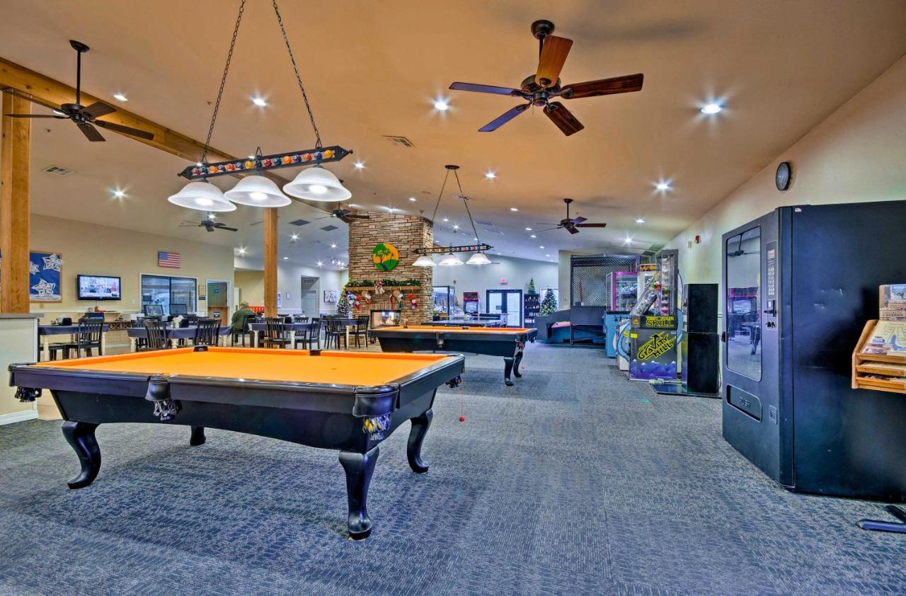 Spacious Condo About 4 Mi From Downtown Branson! Bagian luar foto