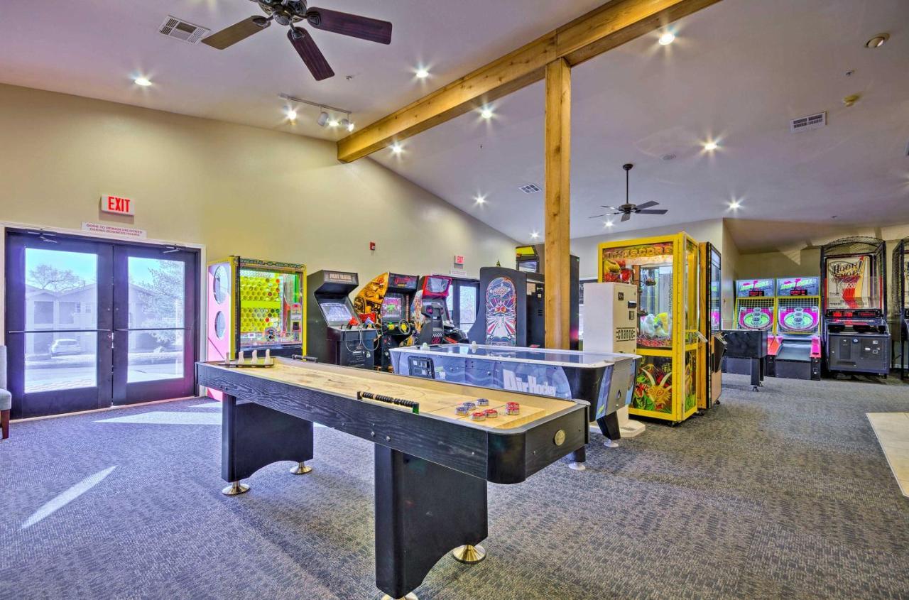 Spacious Condo About 4 Mi From Downtown Branson! Bagian luar foto